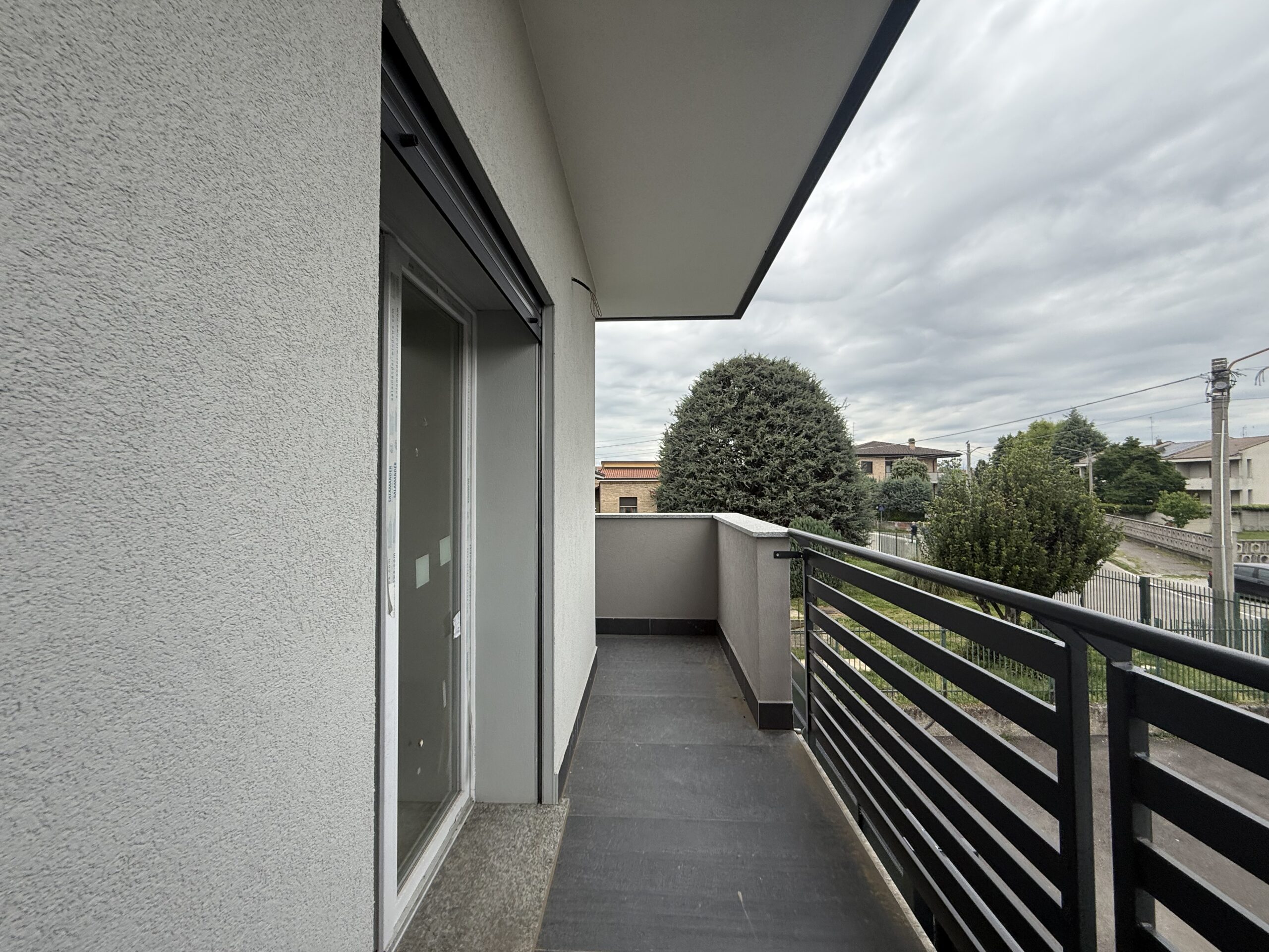 379 VILLA BOX (20) balconi