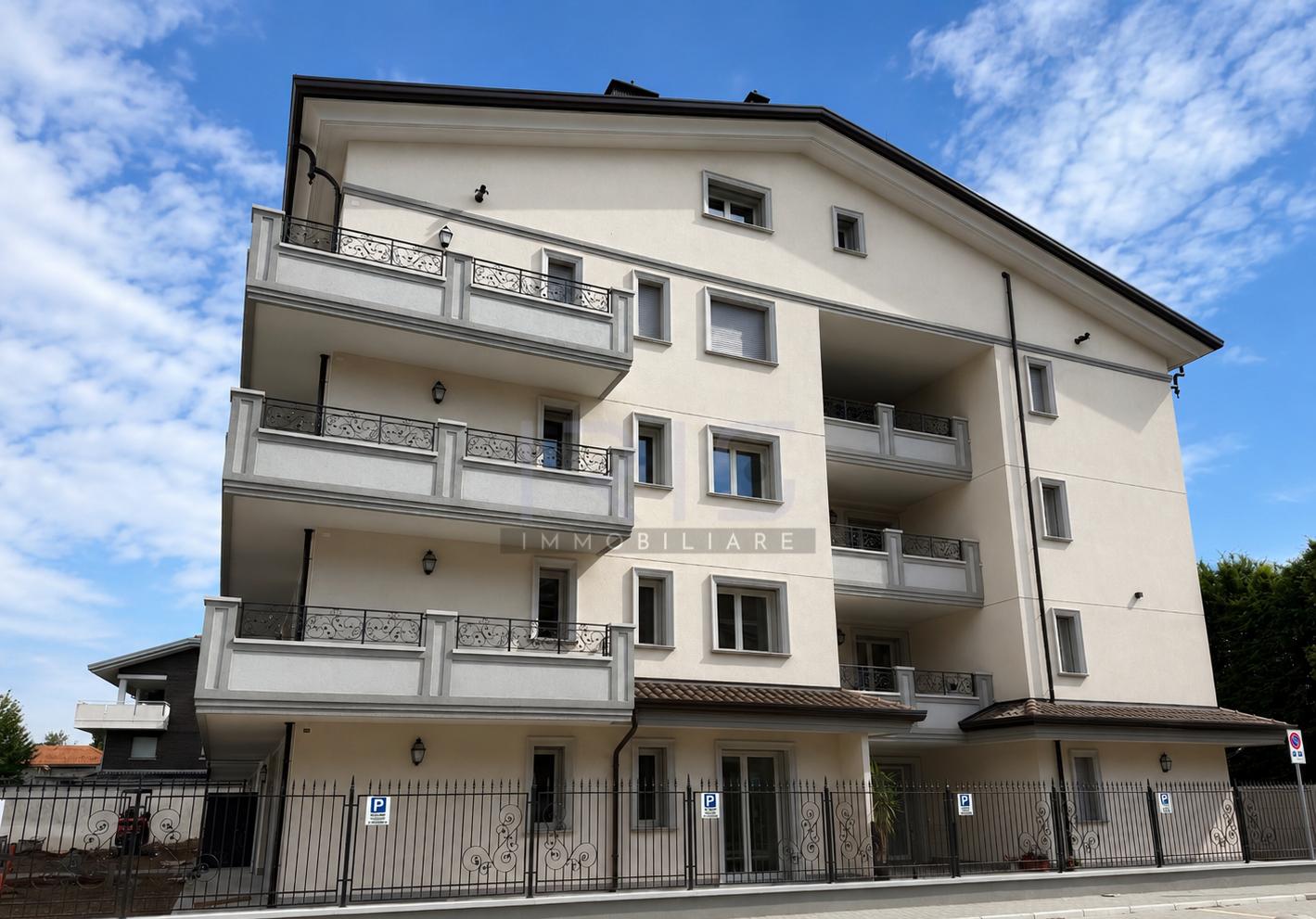 4 locali LIBERTY 2 (2) Facciata