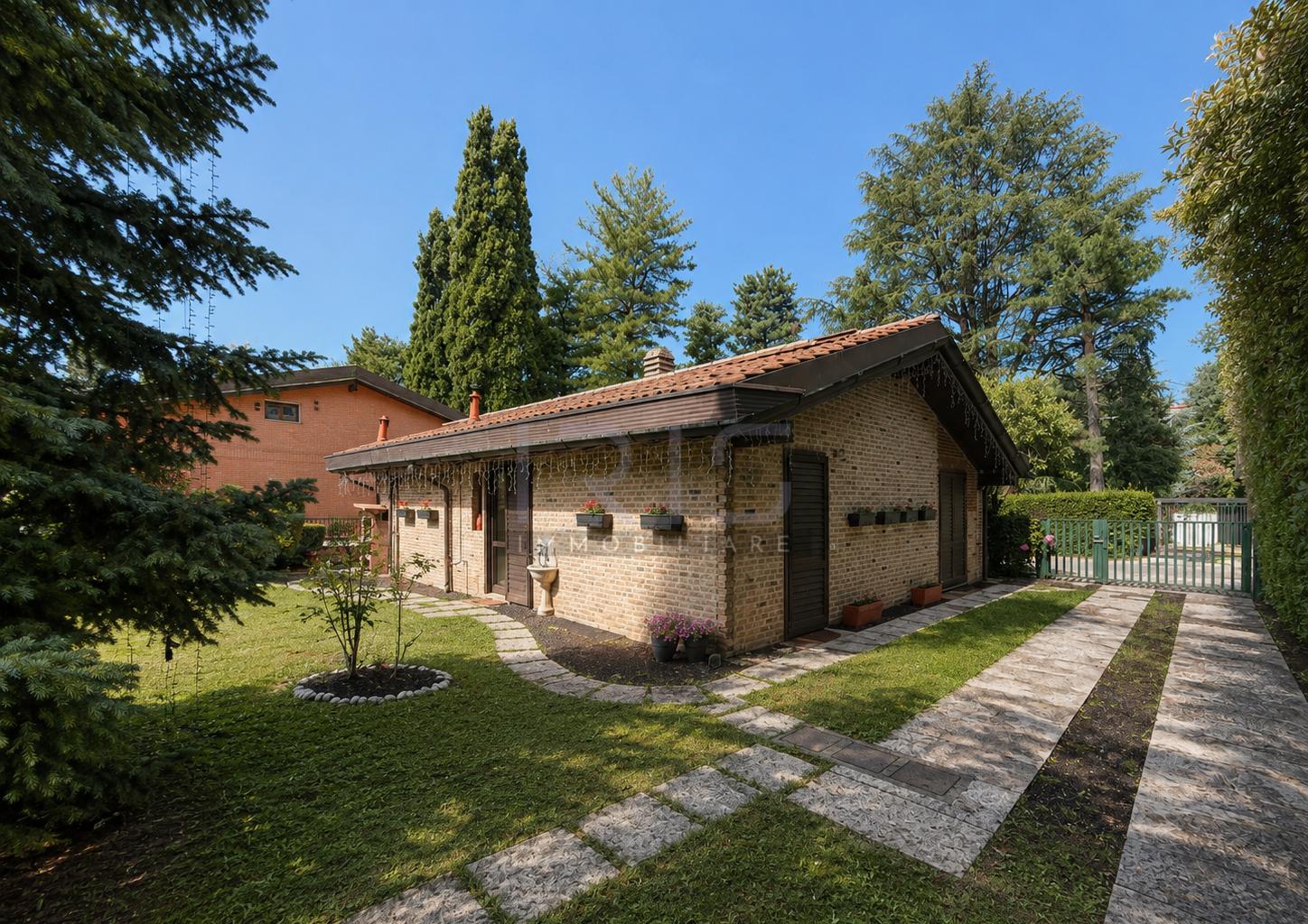 530 Villa Seregno (1) facciata