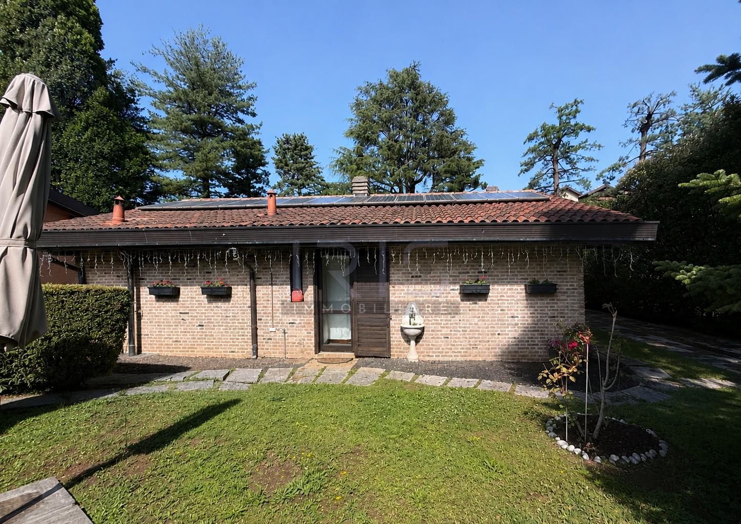 530 Villa Seregno (2) facciata